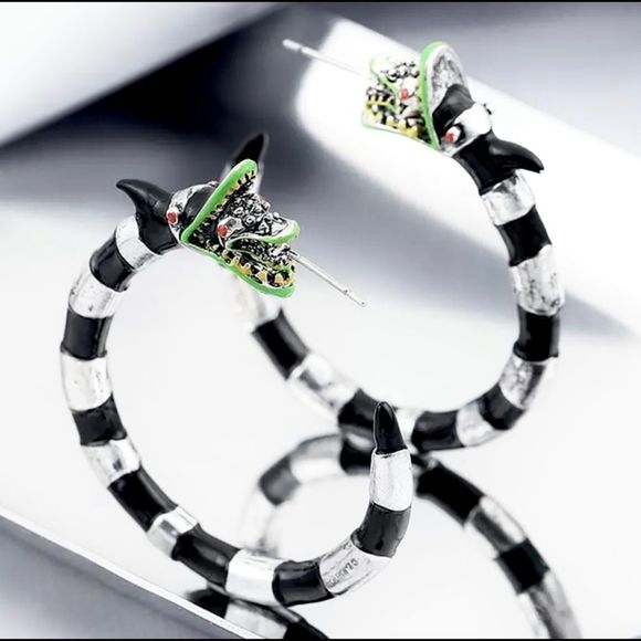 ONE PAIR LEFT! BEETLE JUICE HOOP LOOP FETISH BLACK & WHITE STRIPE SAND WORM 🪱 - Picture 13 of 16